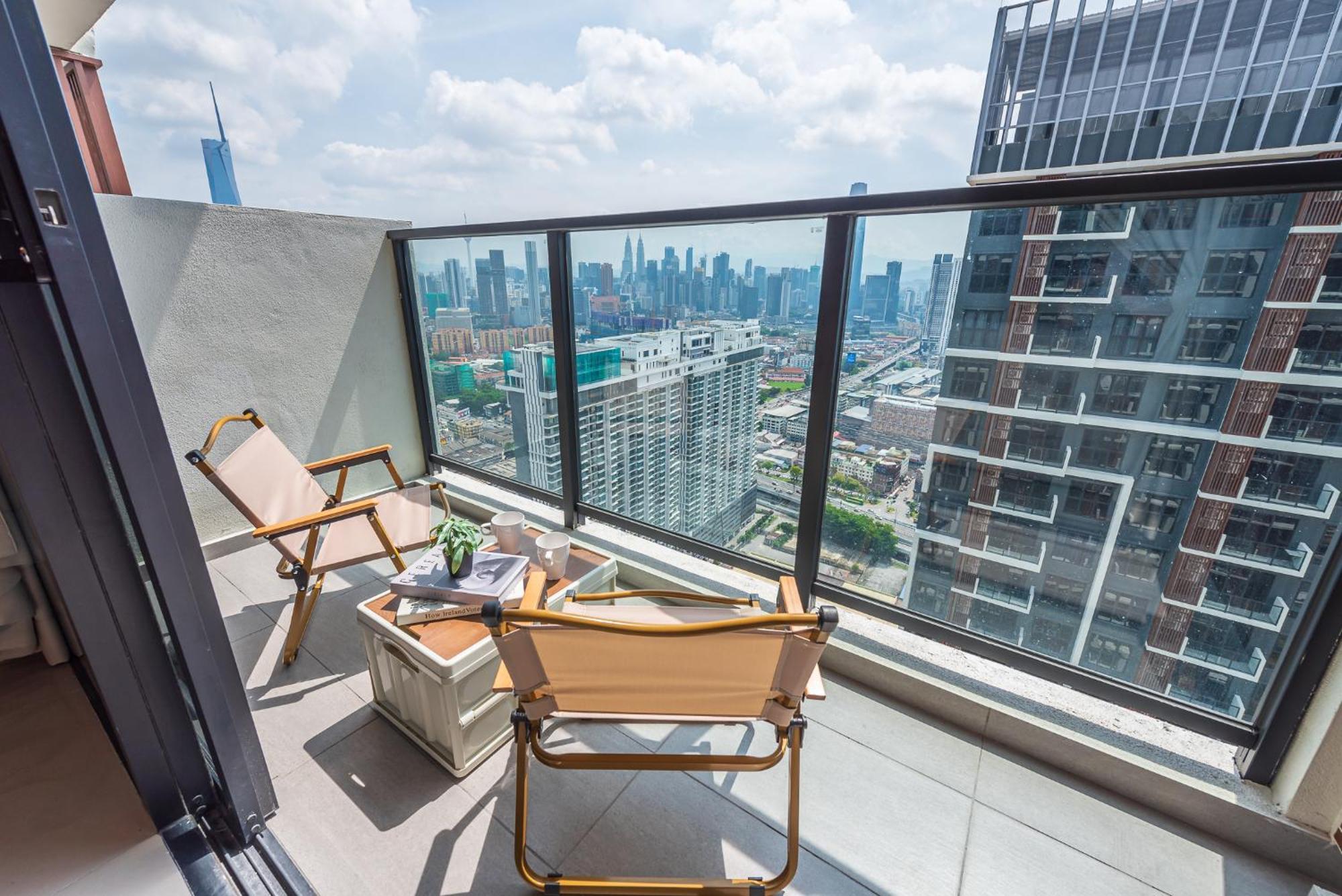 The Tallest Concept Trofi Ii By The Conts Apartemen *